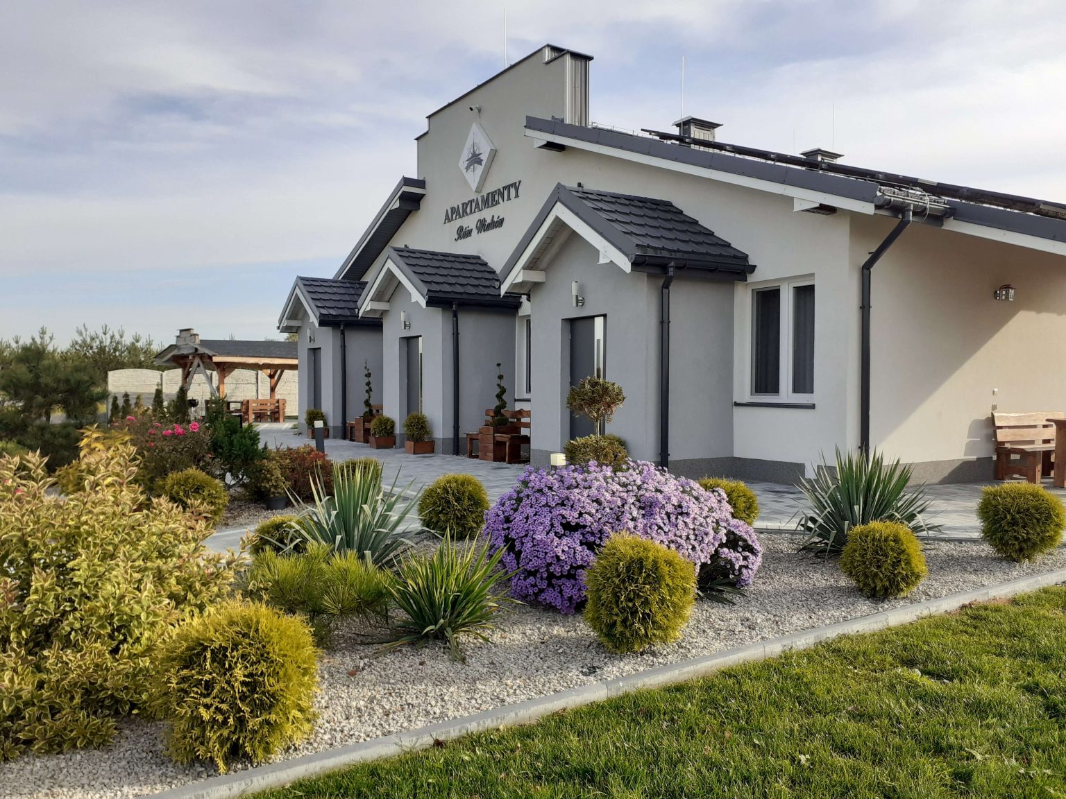 Apartamenty Róża Wiatrów noclegi Solec-Zdrój blisko basenów mineralnych