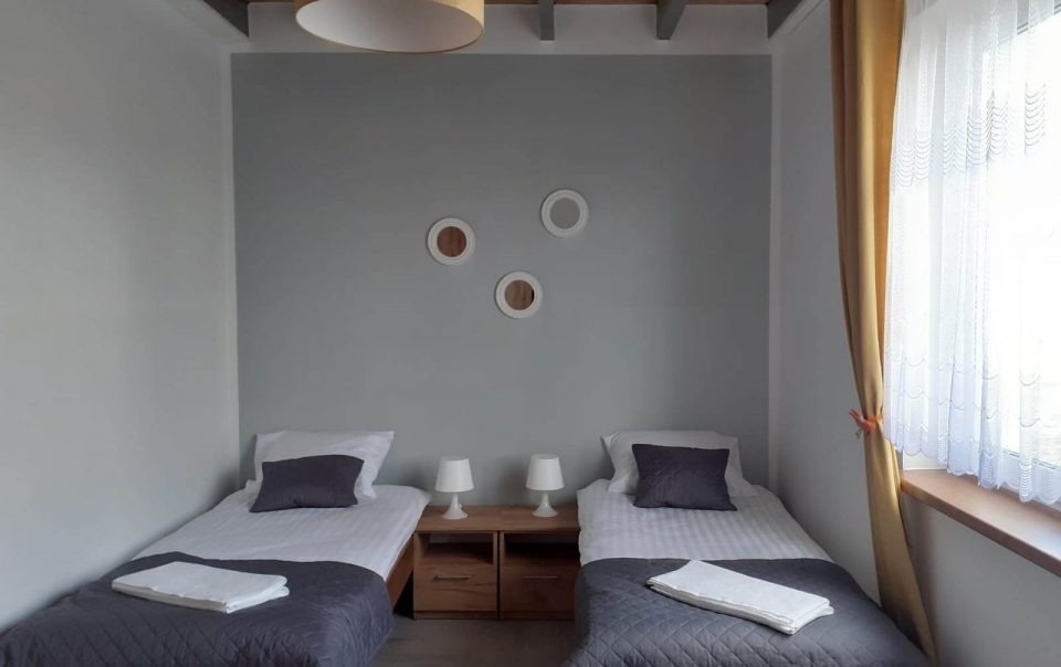 pokój 2 osobowy noclegi Solec-Zdrój Apartamenty Róża Wiatrów